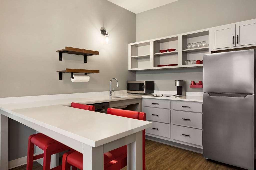 Hawthorn Mount Laurel Hotel Room photo